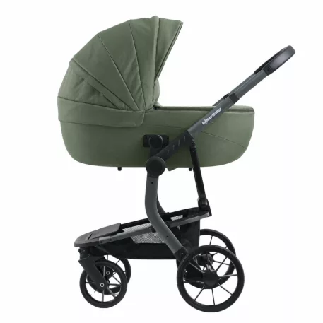 Kočárek Mama Kiddies Icon v zelené barvě s korbičkou.