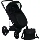 Kočárek Mama Kiddies Max 500 v černé barvě se sportovní sedačkou a nánožníkem.