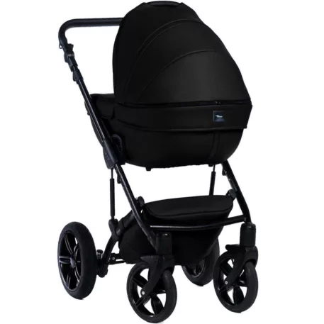 Kočárek Mama Kiddies Max 500 v černé barvě s korbičkou.