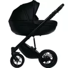 Kočárek Mama Kiddies Max 500 v černé barvě s korbičkou.